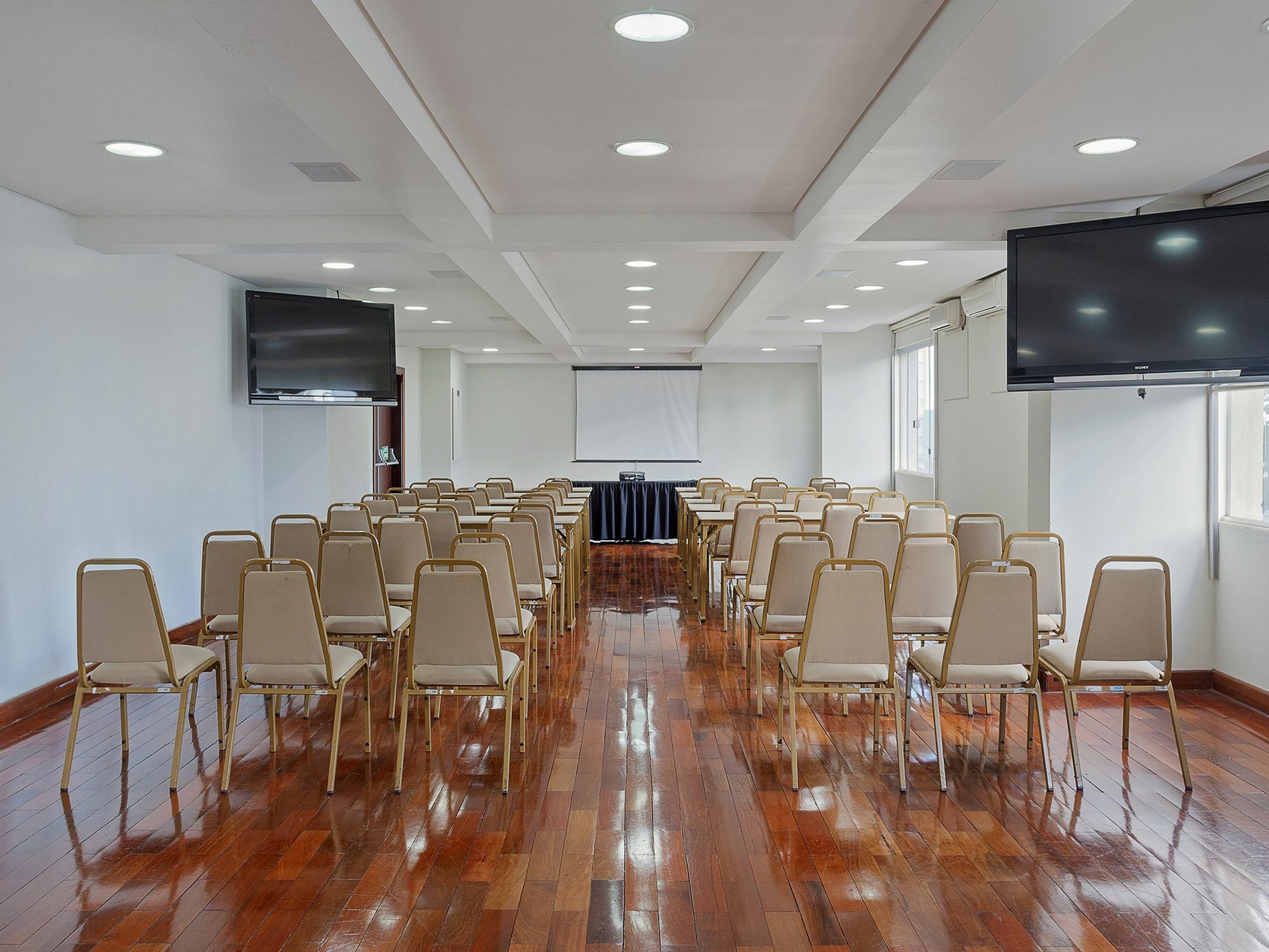 B&B Hotel Uberlandia Hotel 3*